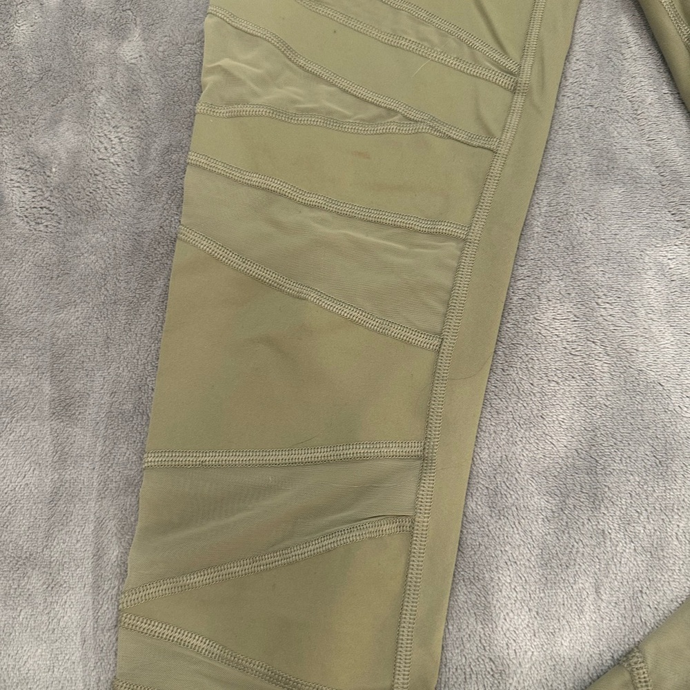 Victoria Secret Sport Olive Green Leggings with Panel Design - Picture 2 of 6